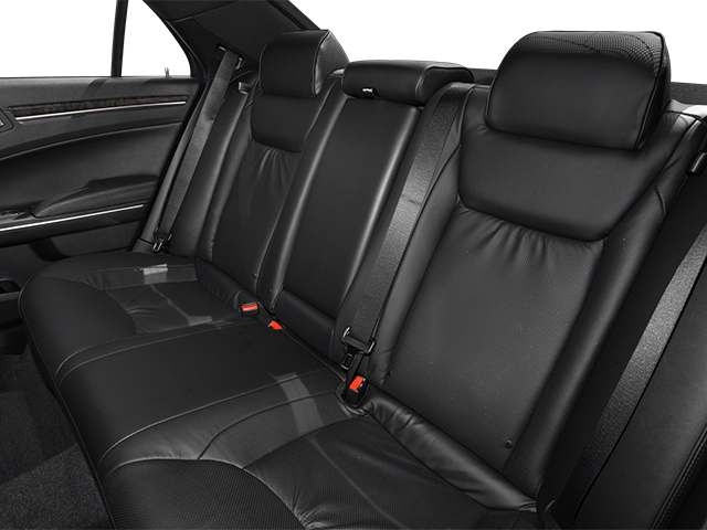 2014 Chrysler 300 4dr Sdn RWD