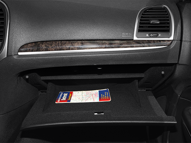 2014 Chrysler 300 4dr Sdn RWD