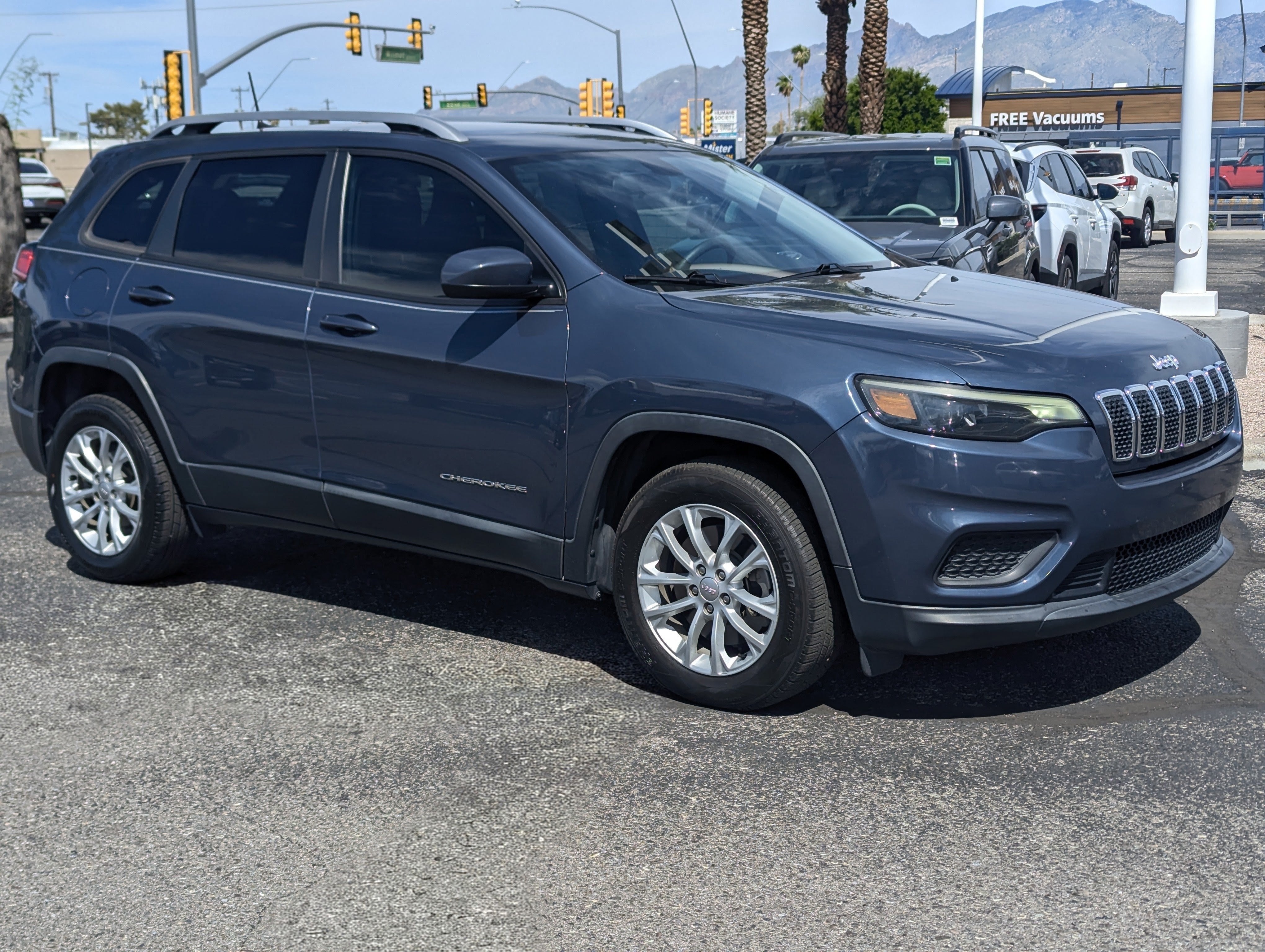 2020 Jeep Cherokee Latitude