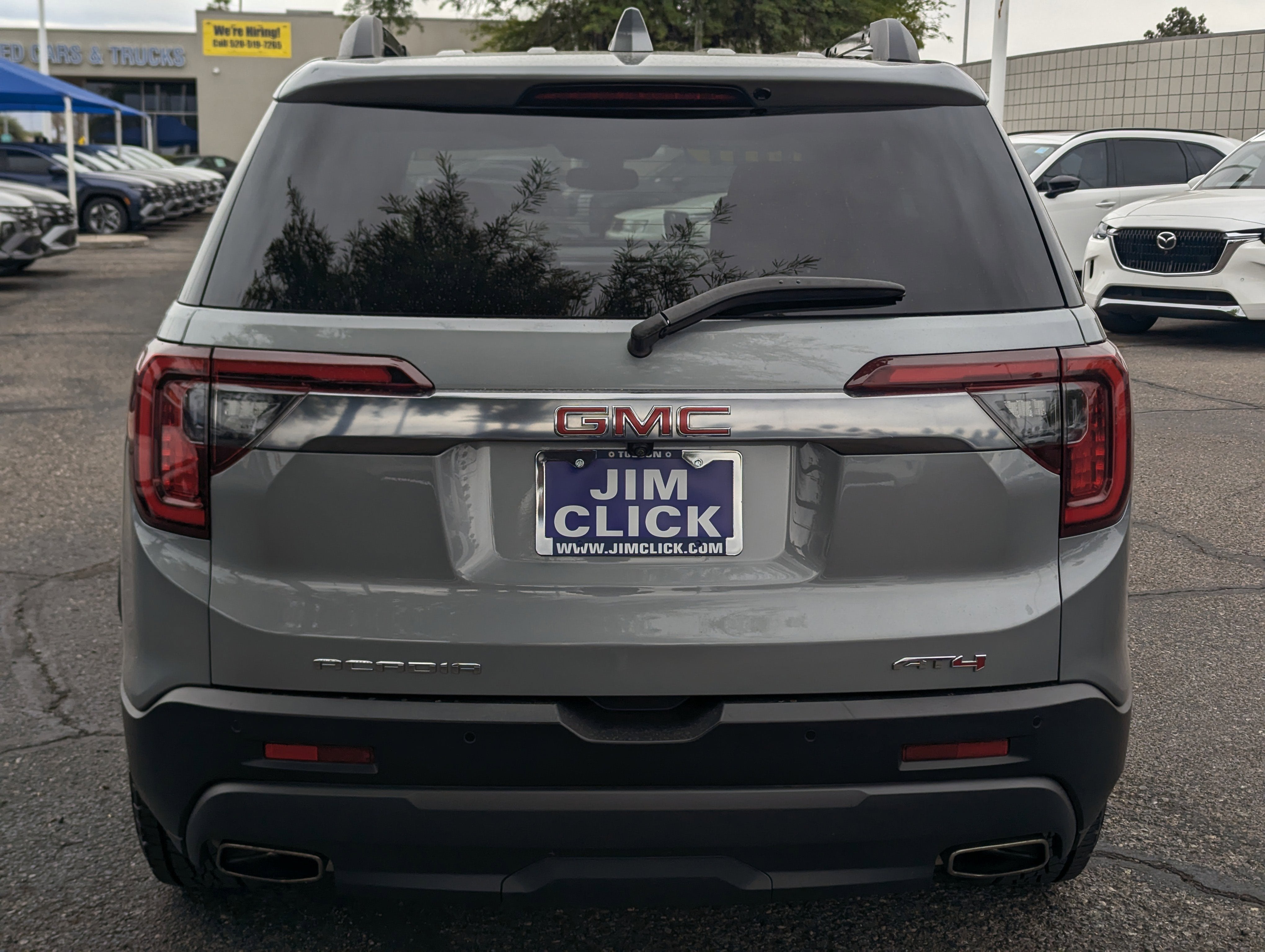 2023 GMC Acadia AT4