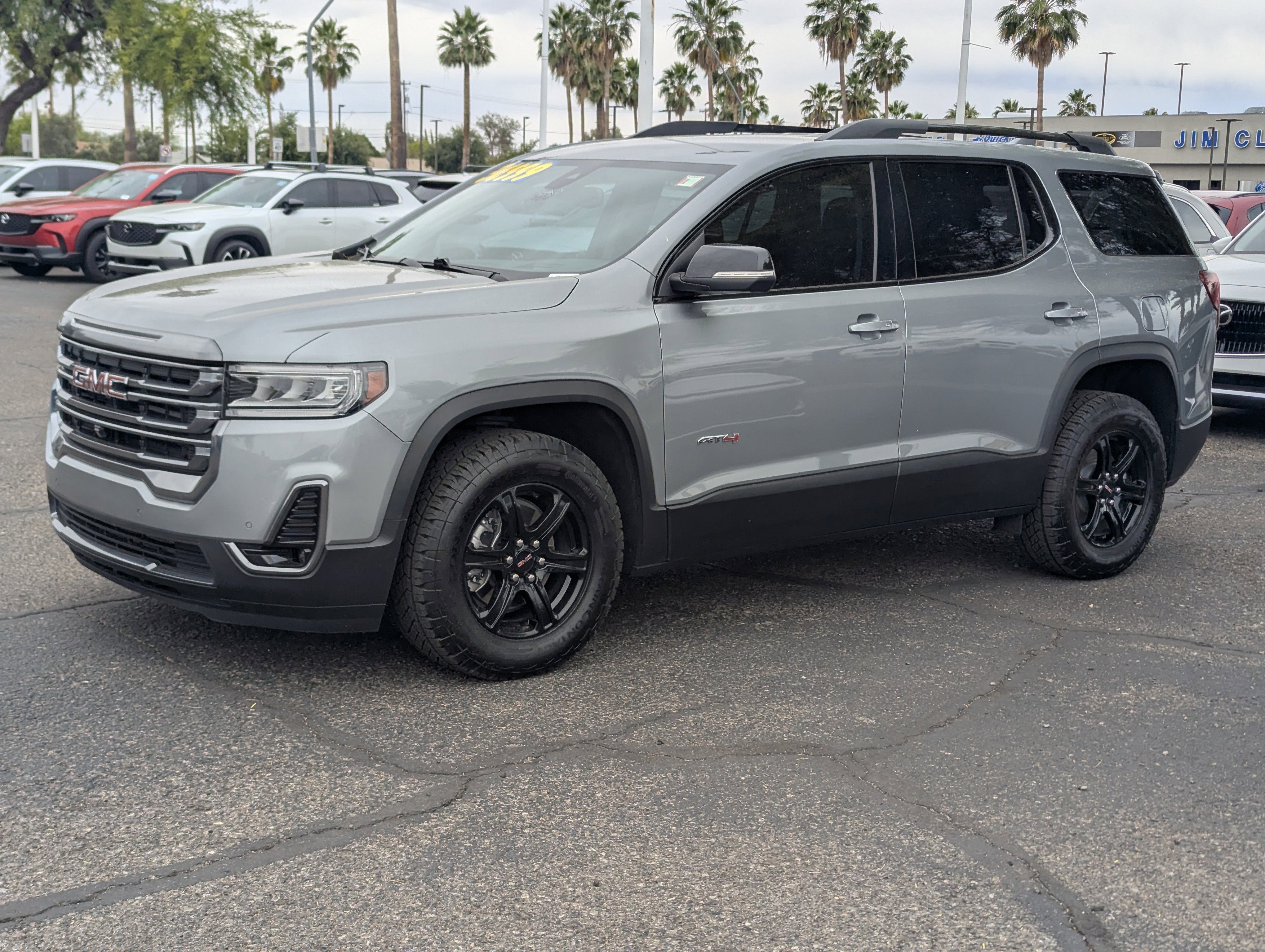 2023 GMC Acadia AT4
