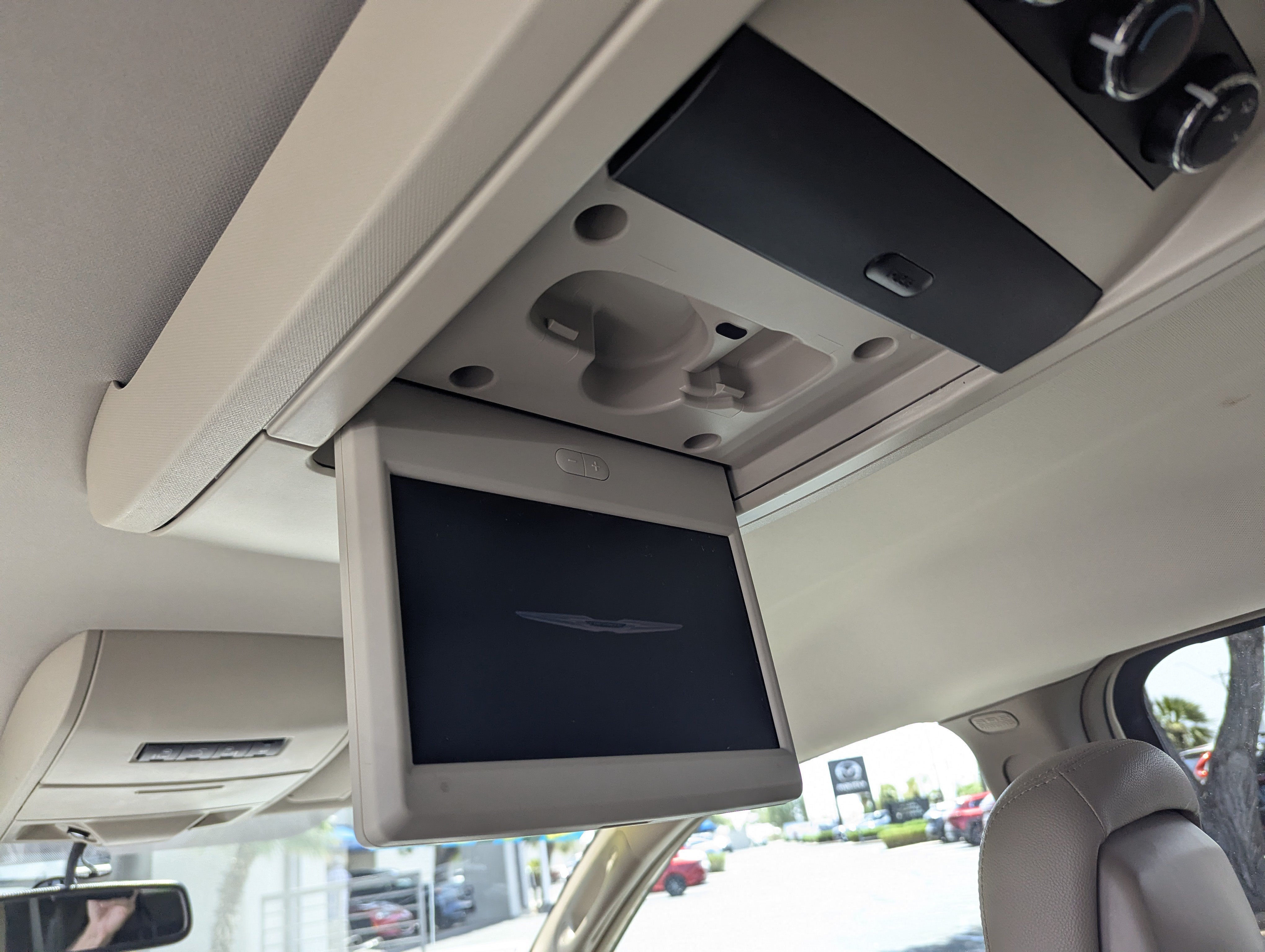 2013 Chrysler Town & Country Touring