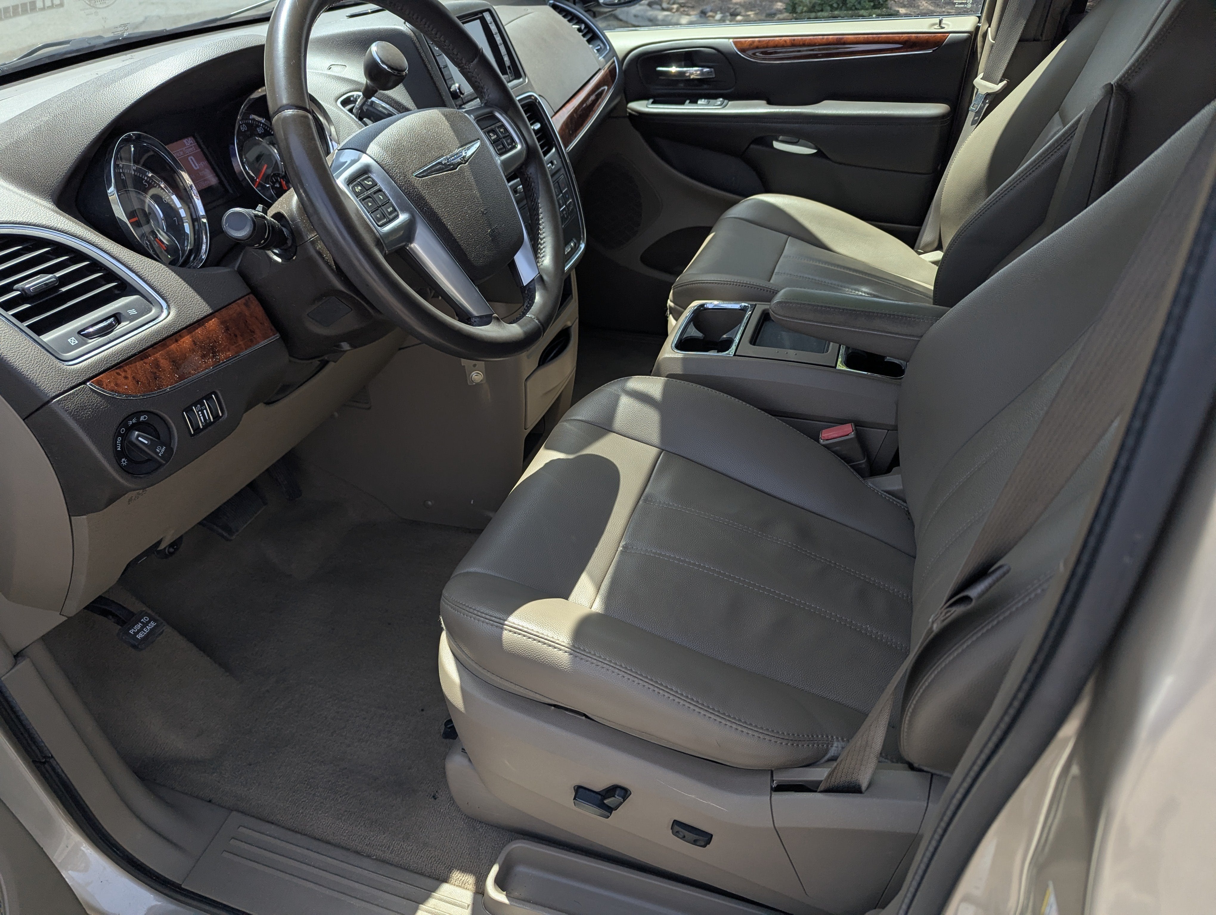 2013 Chrysler Town & Country Touring