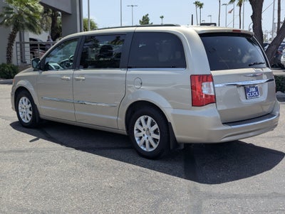 2013 Chrysler Town & Country Touring