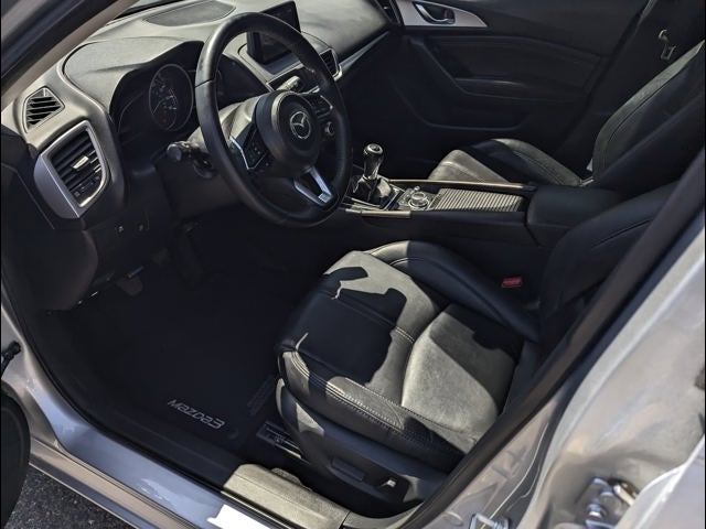 2018 Mazda Mazda3 5-Door Touring
