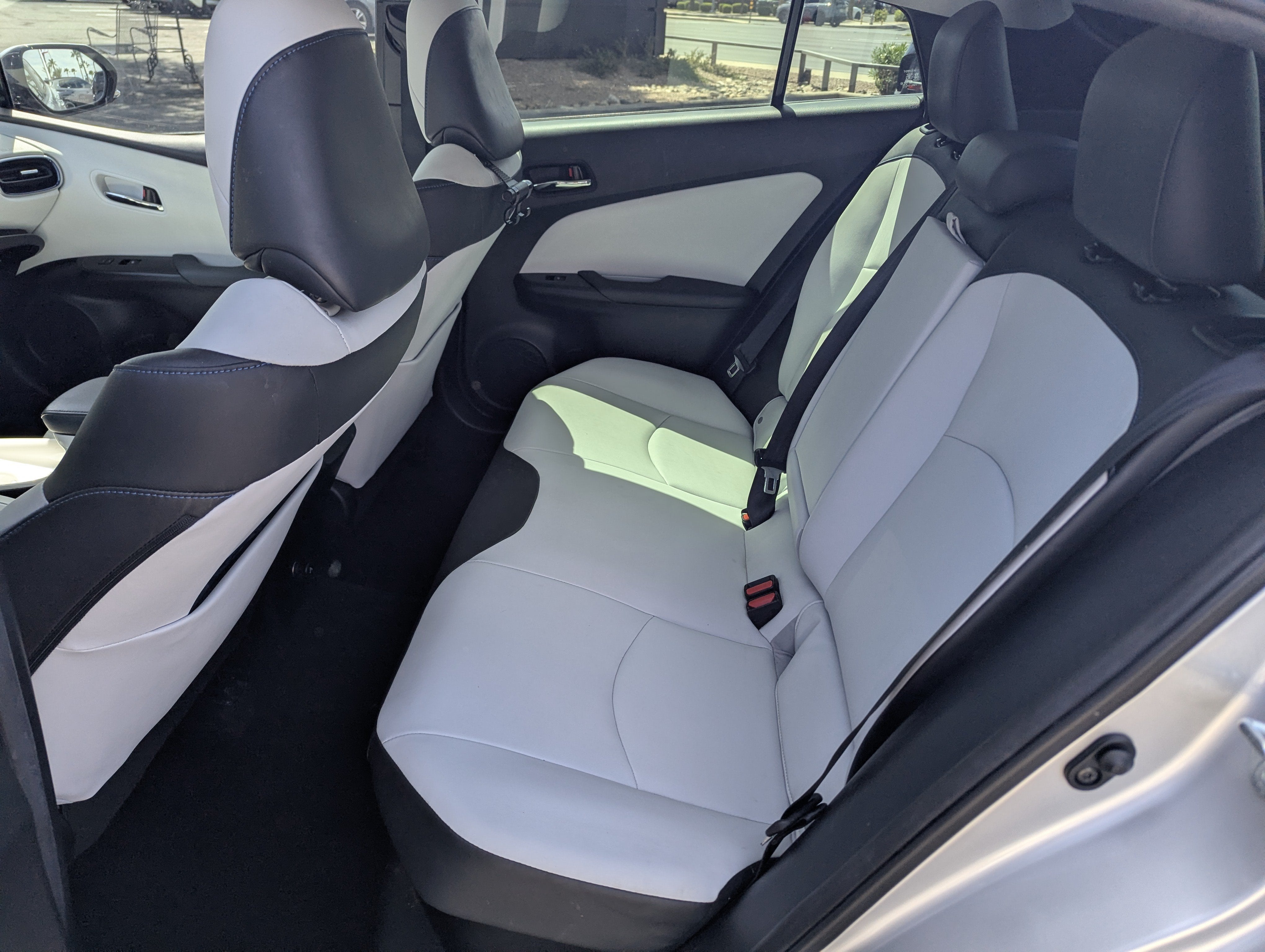 2016 Toyota Prius Four Touring