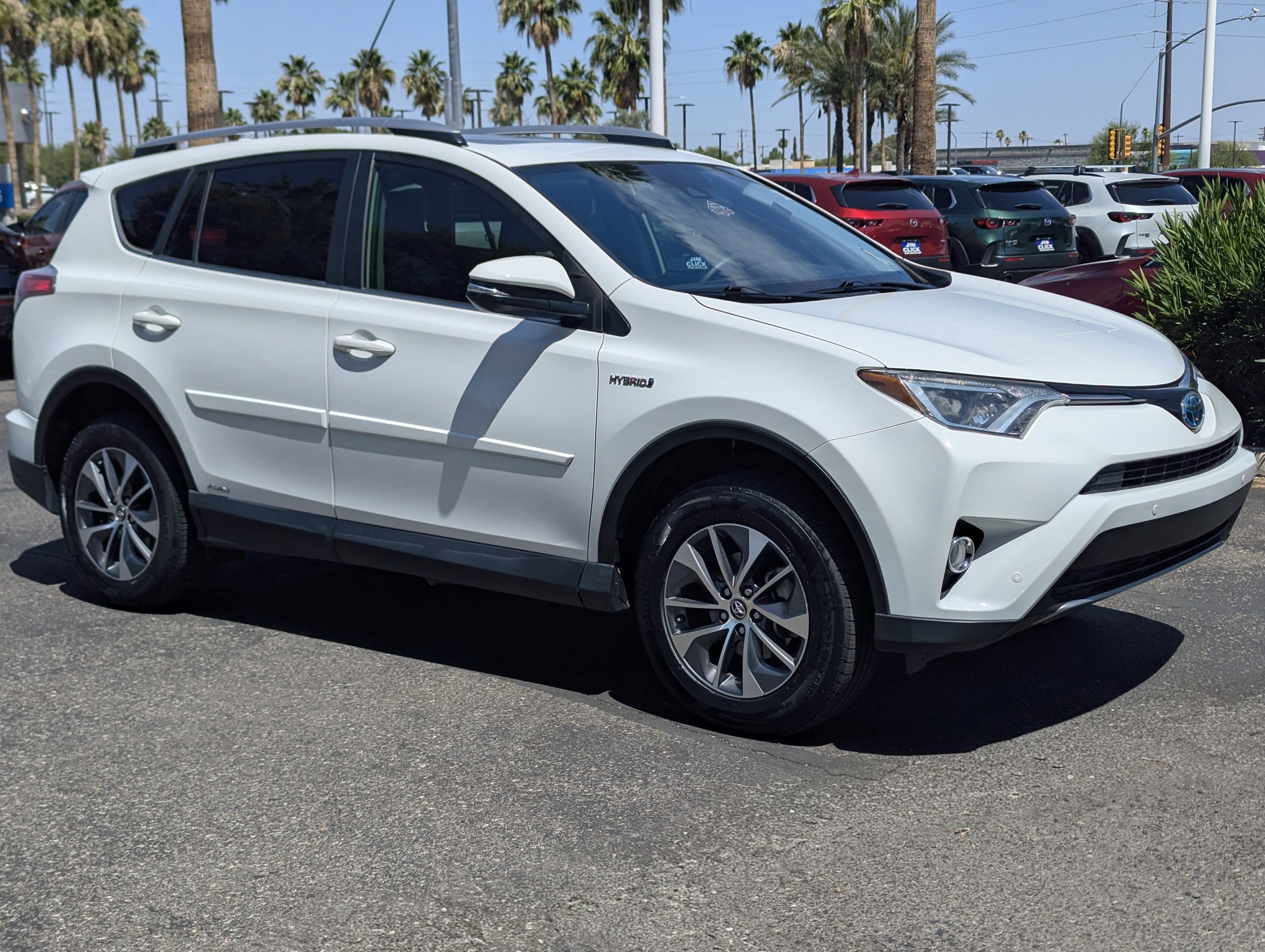 2017 Toyota RAV4 Hybrid XLE