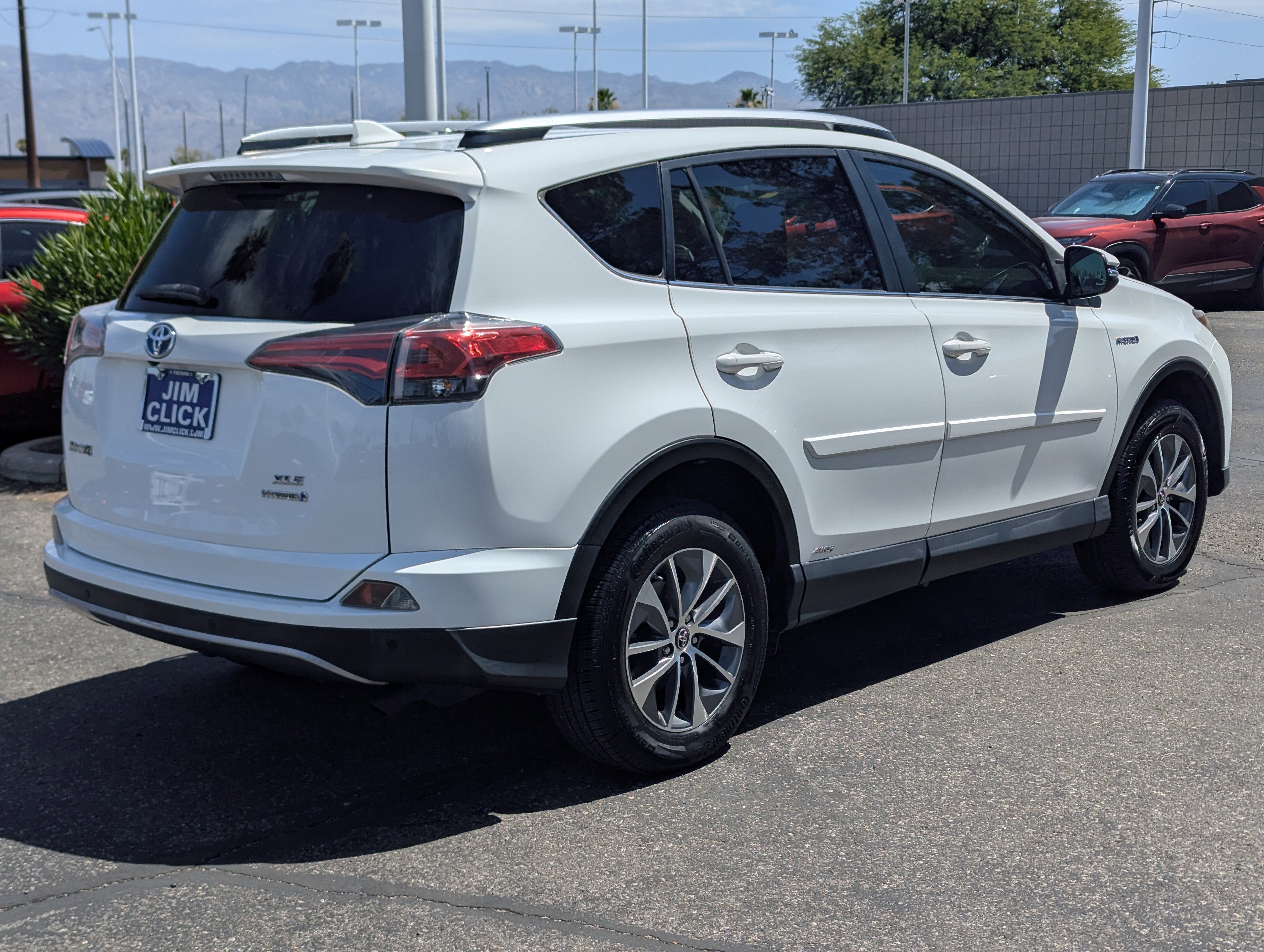 2017 Toyota RAV4 Hybrid XLE