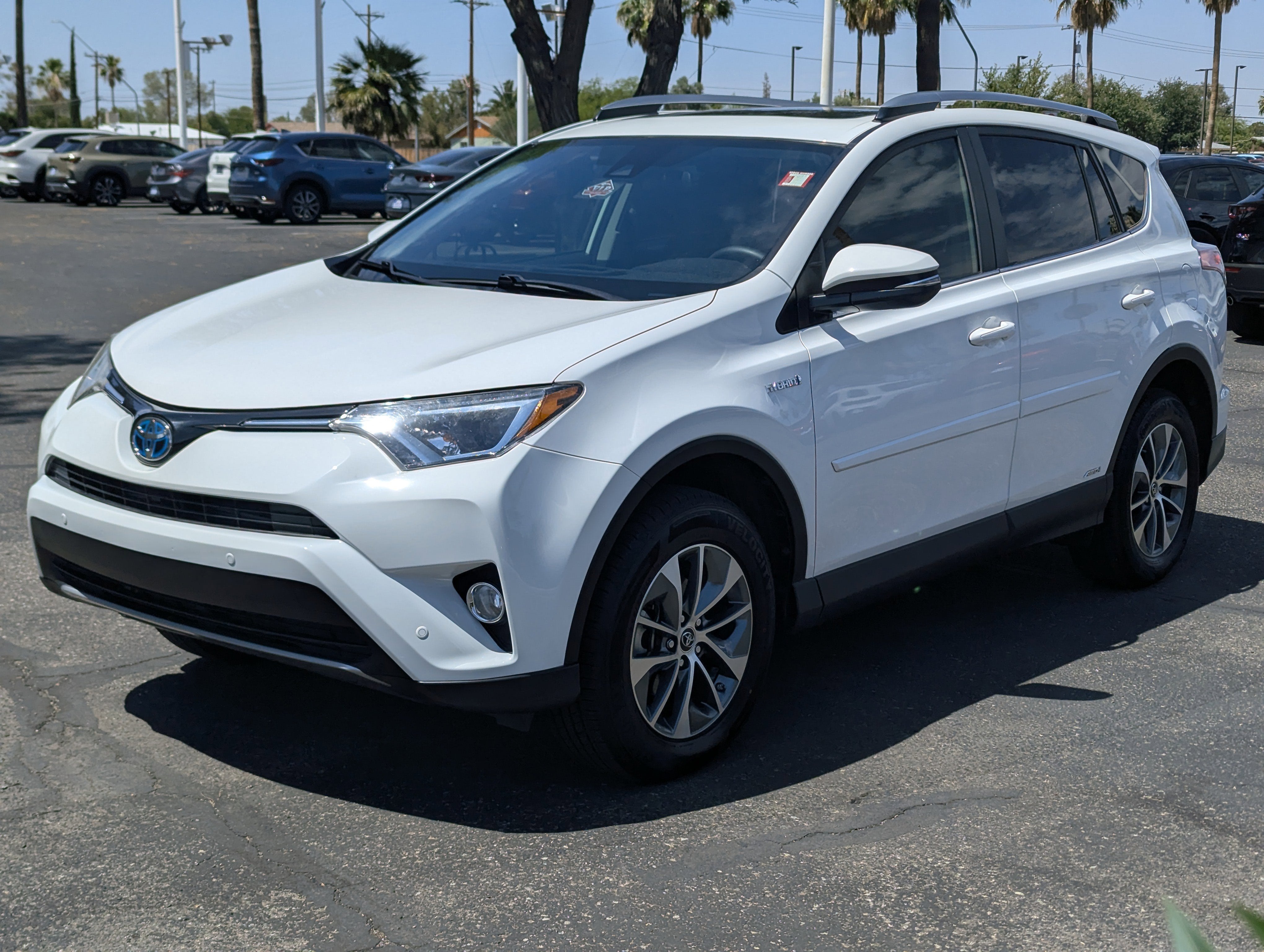 2017 Toyota RAV4 Hybrid XLE