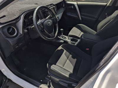 2017 Toyota RAV4 Hybrid XLE