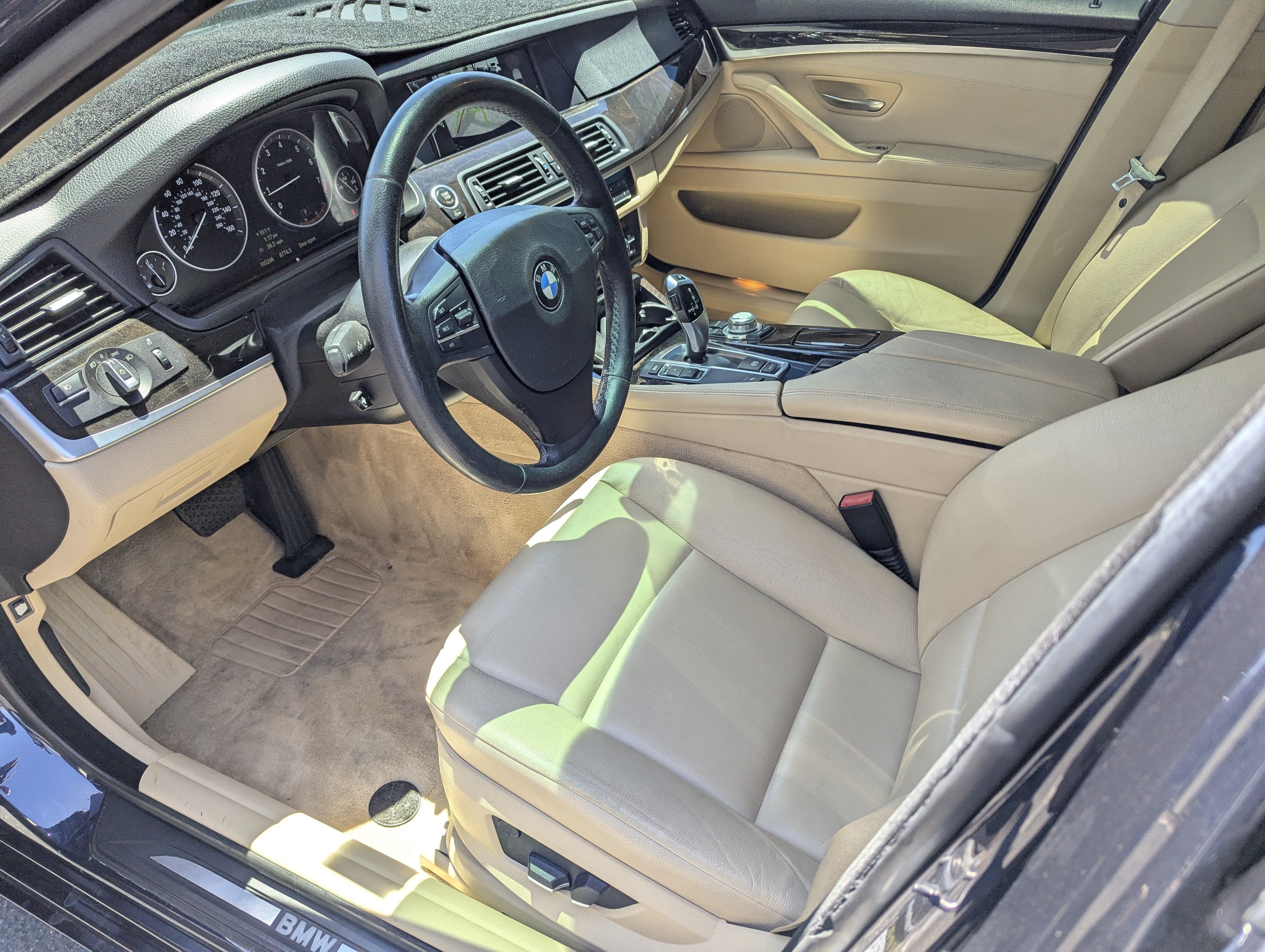 2012 BMW 5 Series 528i