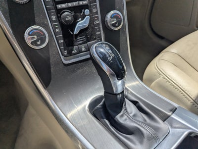 2016 Volvo XC60 T5 Drive-E Premier