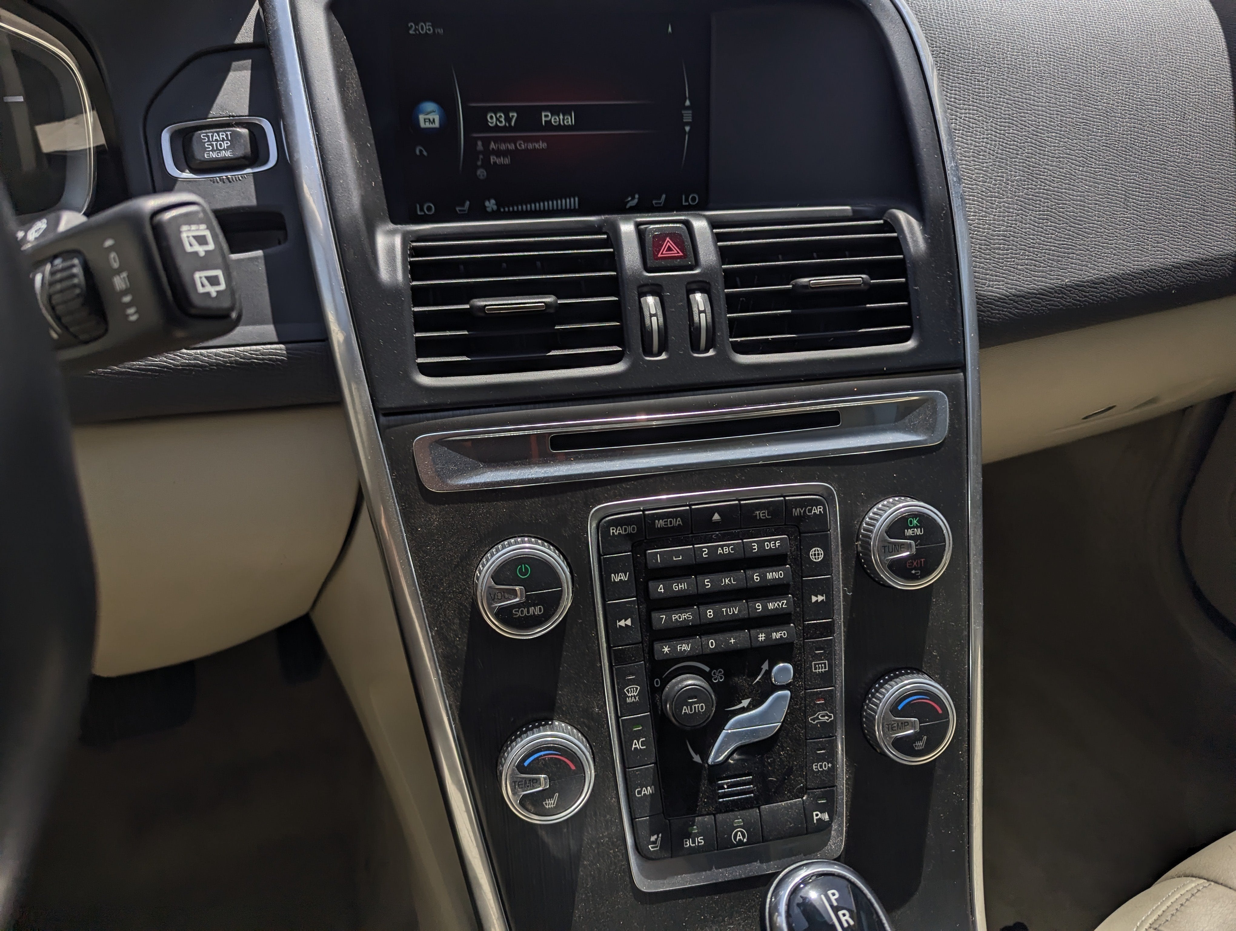 2016 Volvo XC60 T5 Drive-E Premier