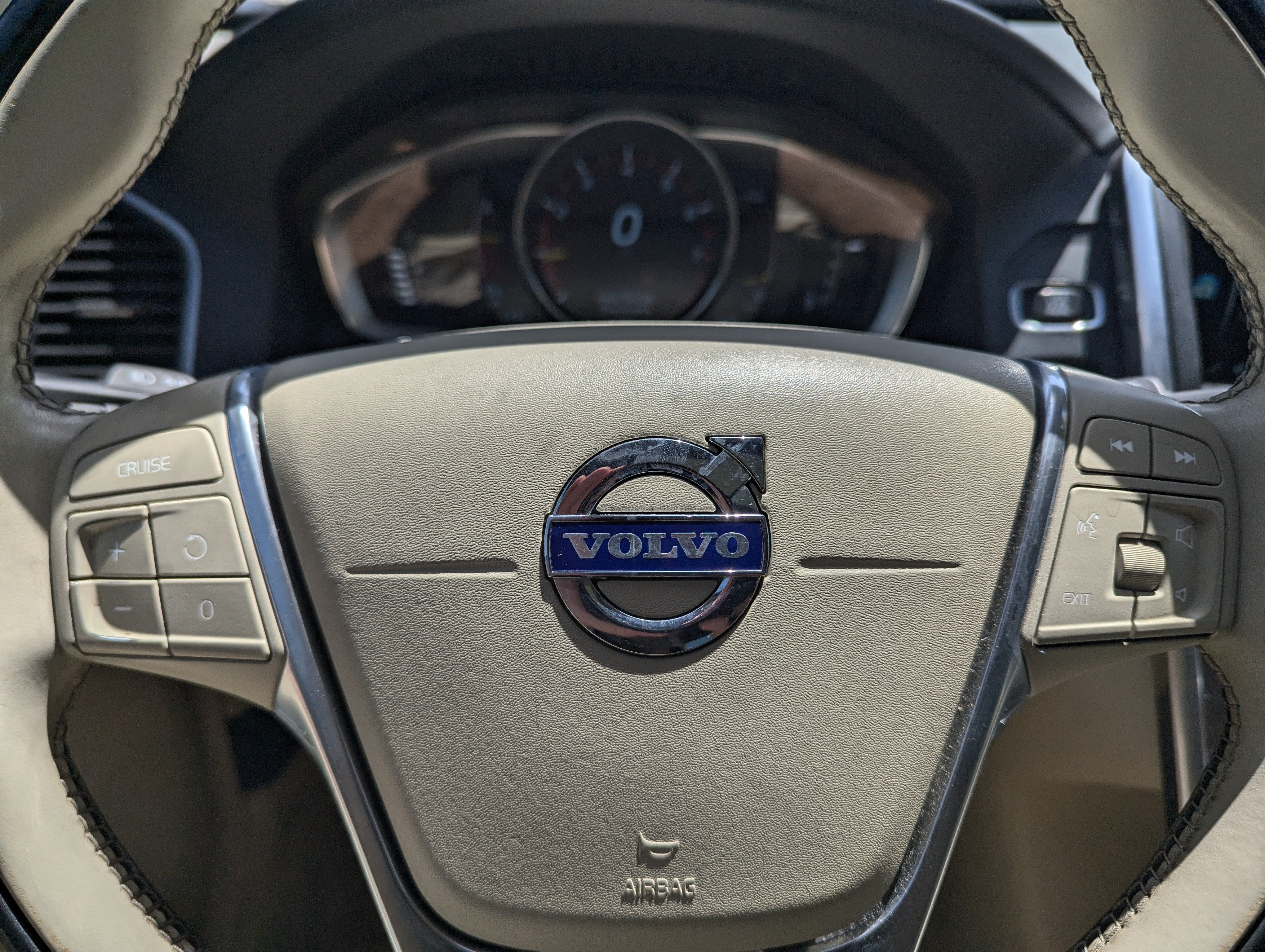 2016 Volvo XC60 T5 Drive-E Premier